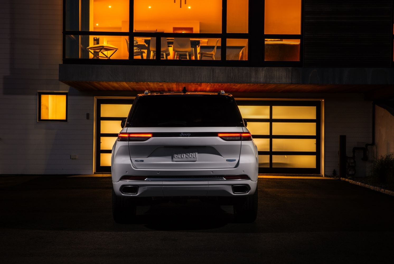 Jeep Grand Cherokee technical specifications and fuel economy